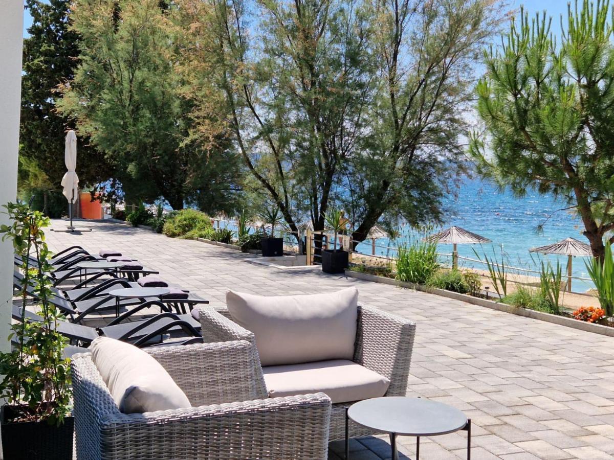 Apartments Dalmatia Infinity ビビニェ エクステリア 写真
