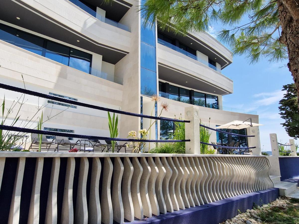 Apartments Dalmatia Infinity ビビニェ エクステリア 写真