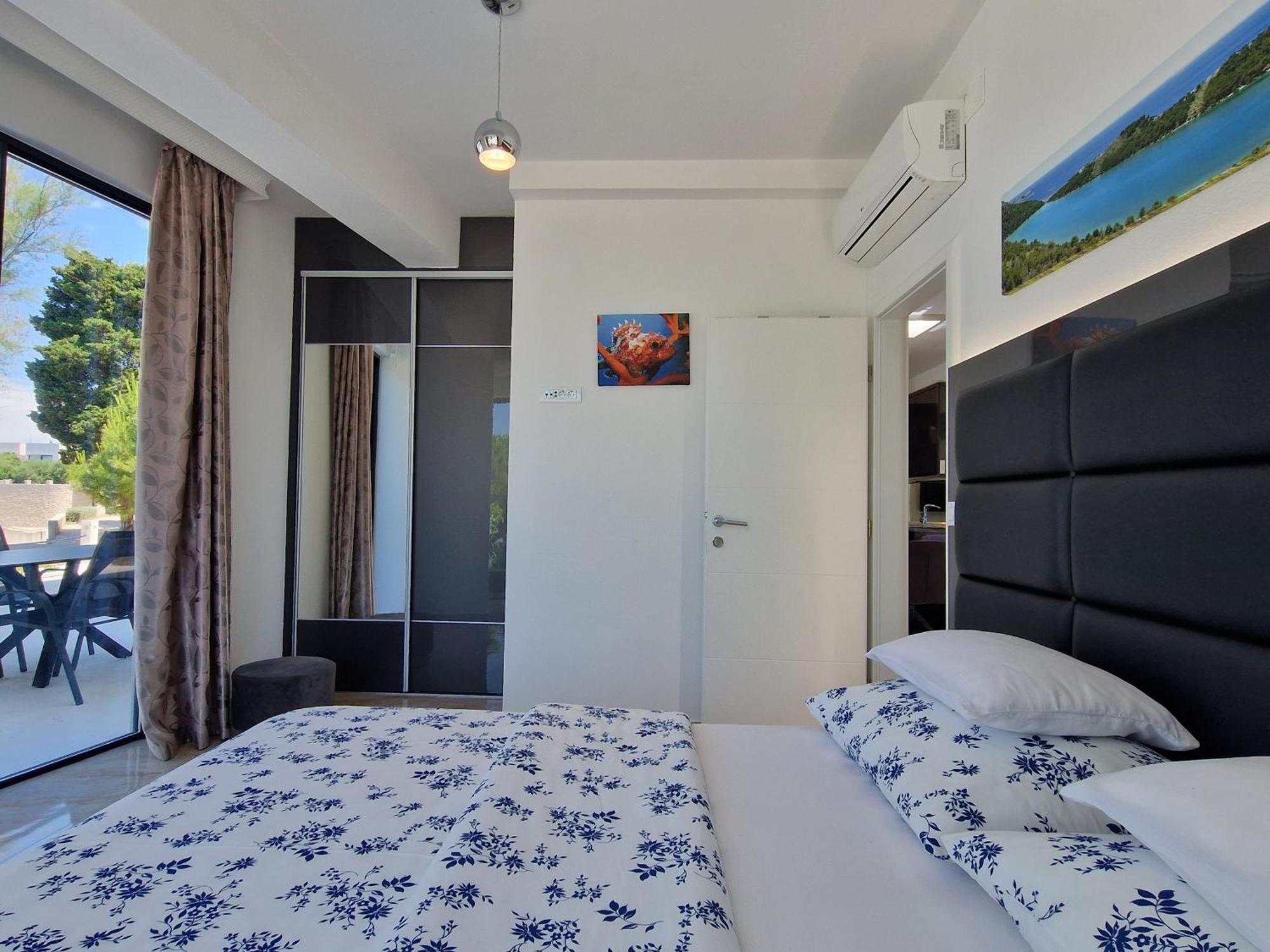 Apartments Dalmatia Infinity ビビニェ 部屋 写真