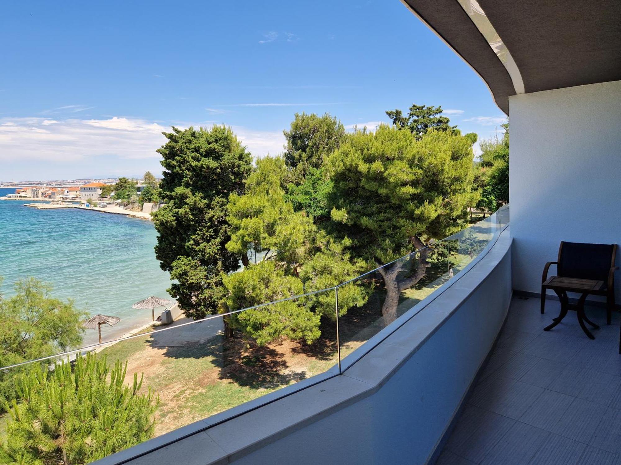 Apartments Dalmatia Infinity ビビニェ 部屋 写真