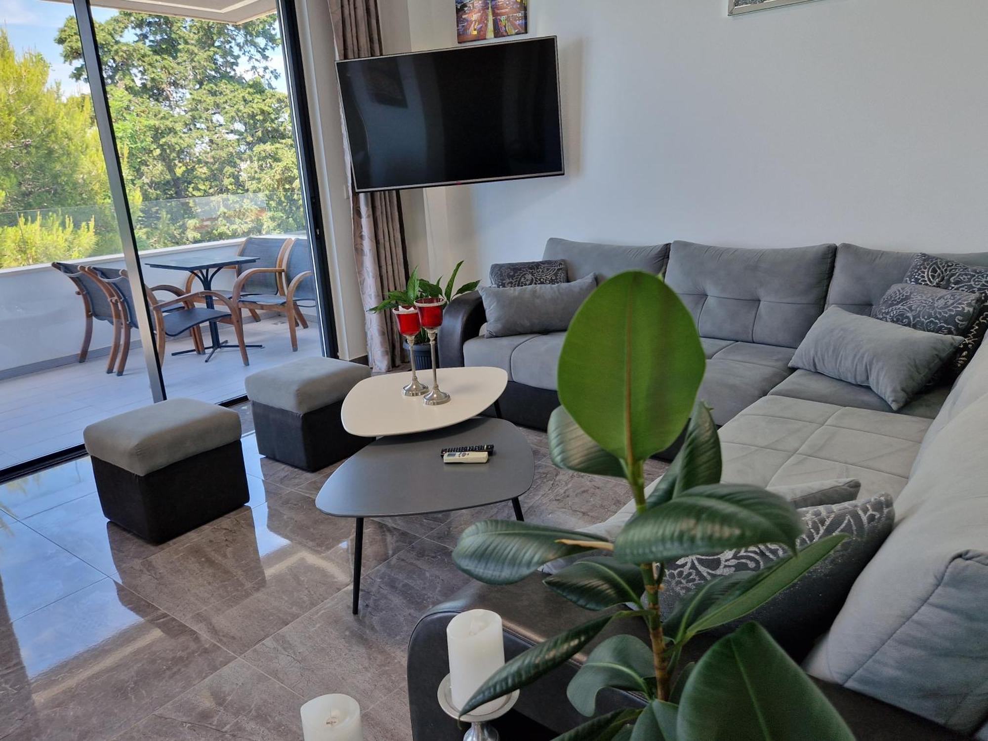 Apartments Dalmatia Infinity ビビニェ 部屋 写真