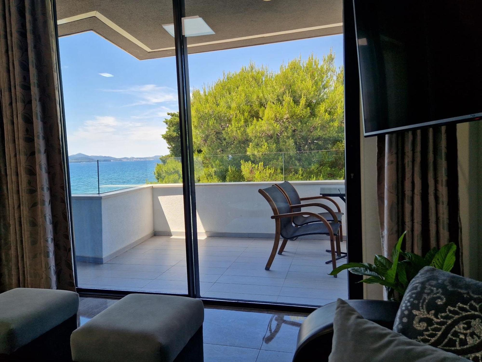 Apartments Dalmatia Infinity ビビニェ 部屋 写真