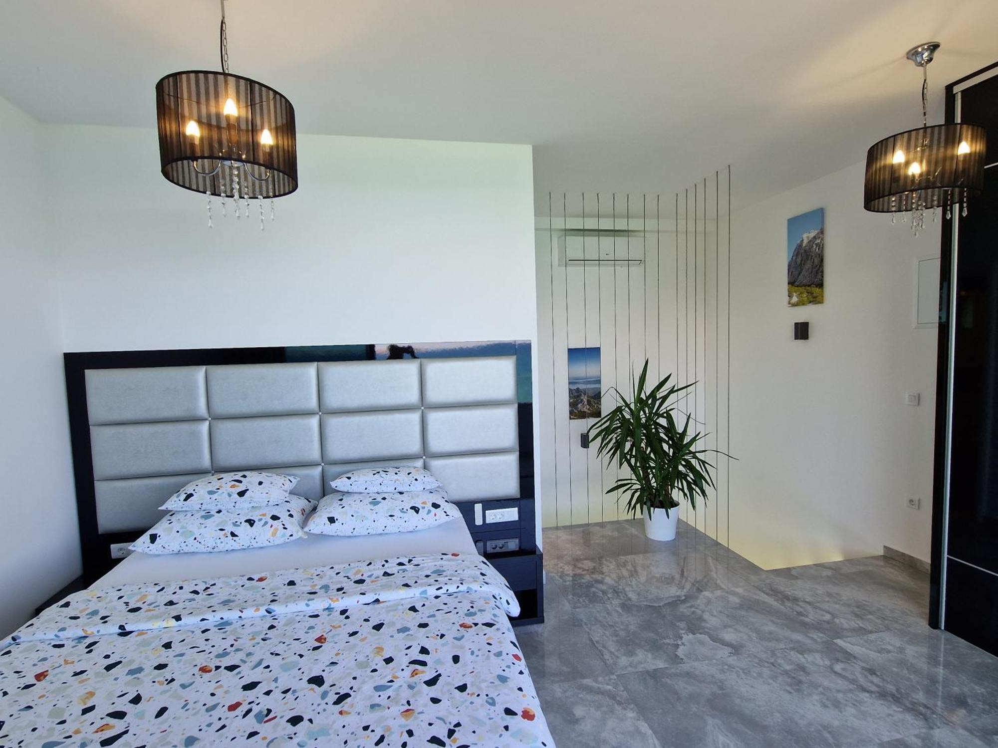 Apartments Dalmatia Infinity ビビニェ 部屋 写真
