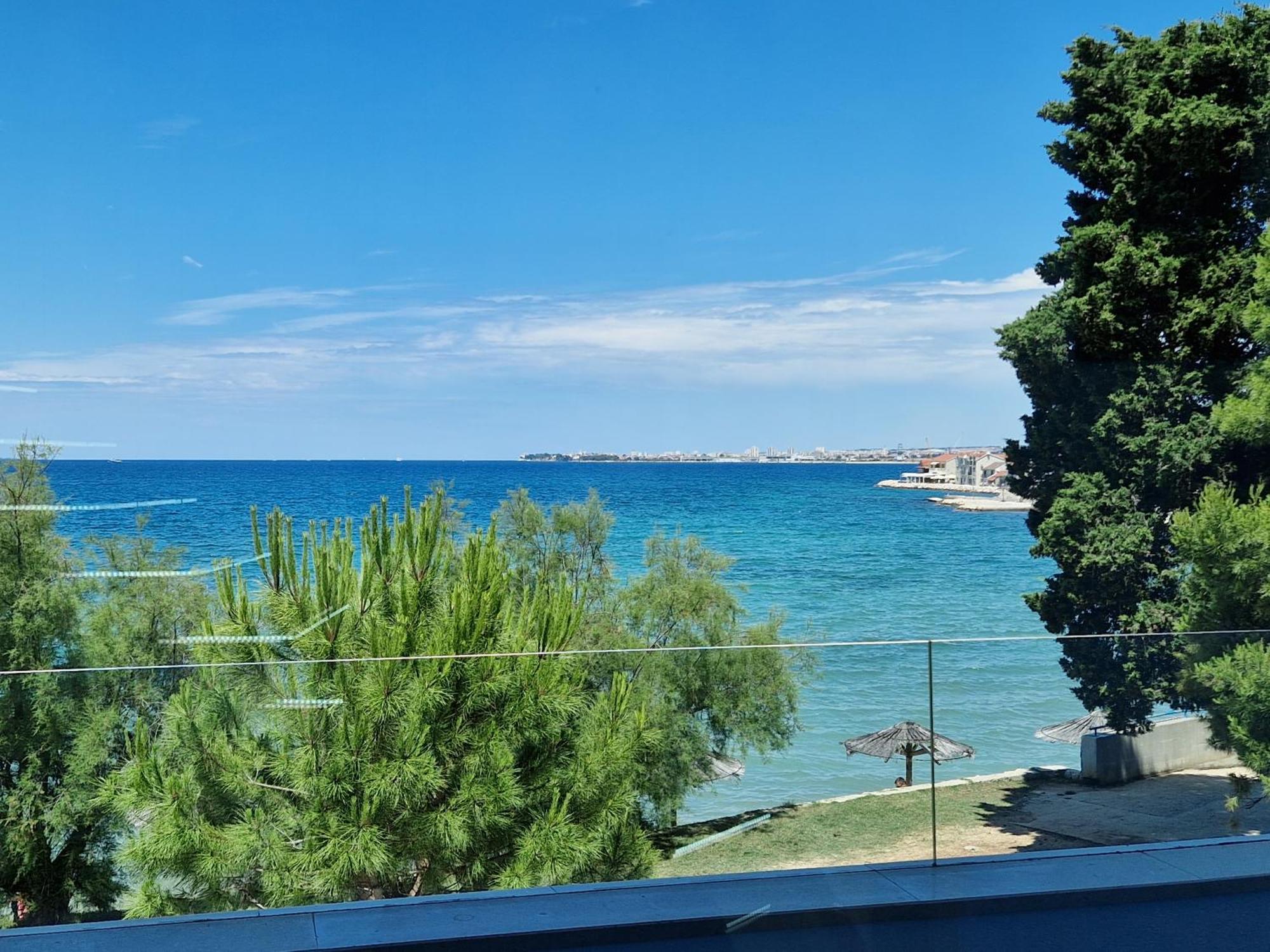 Apartments Dalmatia Infinity ビビニェ 部屋 写真